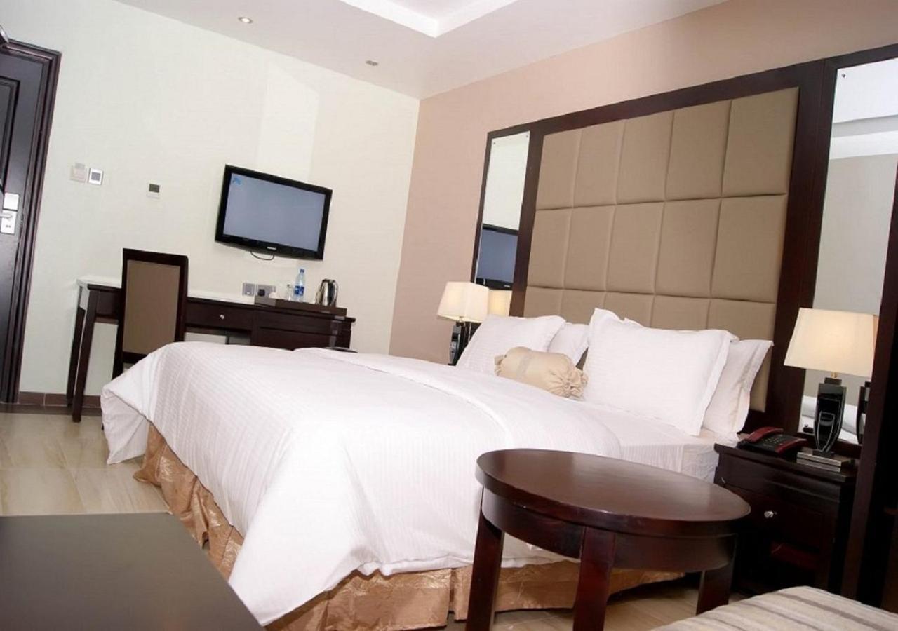 Exel Oriental Hotel & Suites Lagos Eksteriør billede